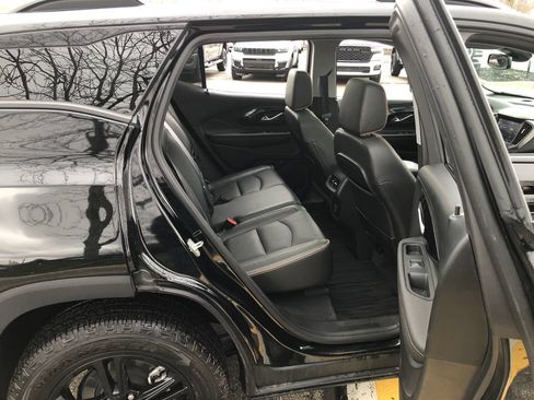 Used 2022 GMC Terrain AT4 AWD/4WD image 24