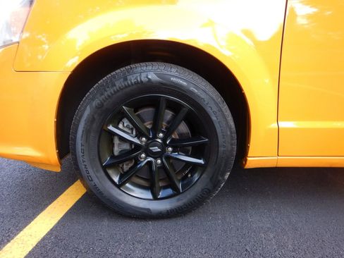 Used 2020 Dodge Grand Caravan GT image 23