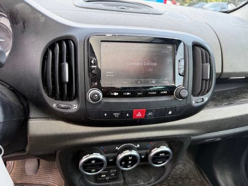 Used 2014 FIAT 500L Trekking w/ Popular Equipment Group FWD image 12