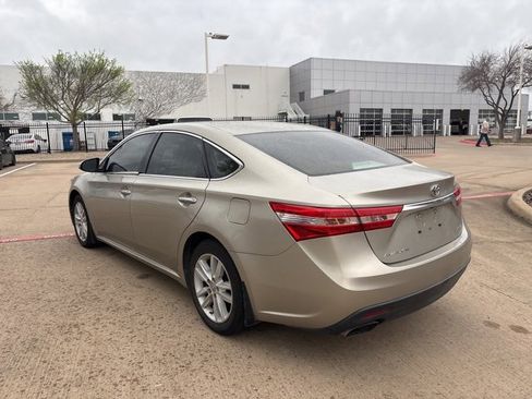 Used 2013 Toyota Avalon XLE Premium image 7