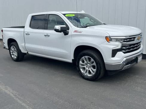 Used 2025 Chevrolet Silverado 1500 LTZ AWD/4WD image 8