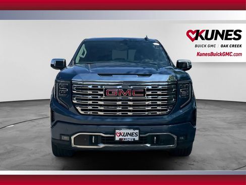 Used 2024 GMC Sierra 1500 Denali w/ Denali Reserve Package AWD/4WD image 3