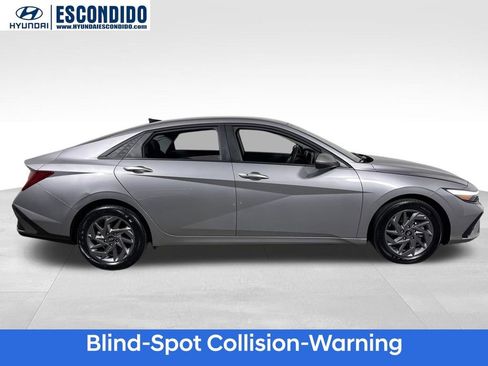 Certified 2025 Hyundai Elantra Blue image 6