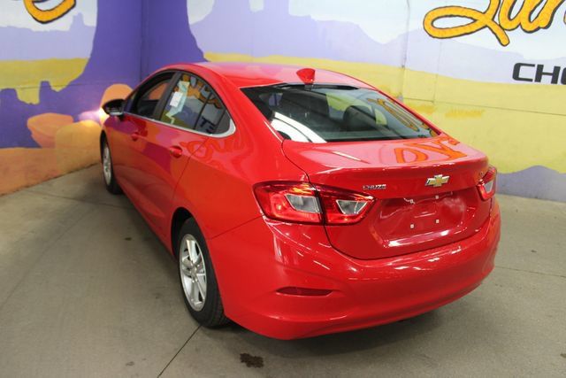 Used 2018 Chevrolet Cruze LT w/ LT Convenience Package FWD image 6