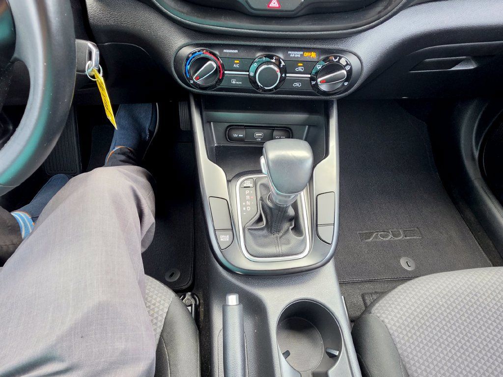 Used 2020 Kia Soul X-Line FWD image 20
