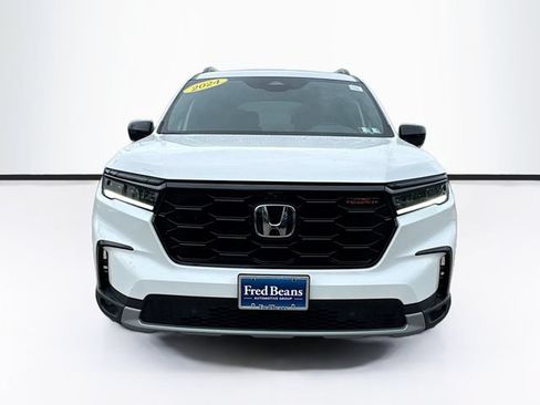 Certified 2024 Honda Pilot TrailSport image 2
