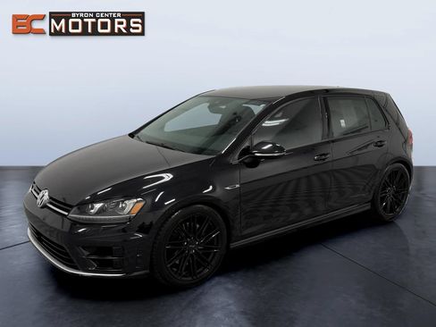 Used 2017 Volkswagen Golf 4-Door AWD/4WD image 1