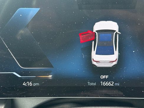 Used 2025 BMW i5 xDrive40 w/ M Sport Package AWD/4WD image 15