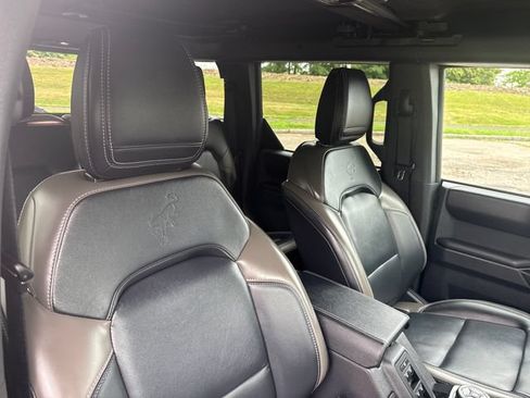 Used 2025 Ford Bronco Outer Banks AWD/4WD image 38