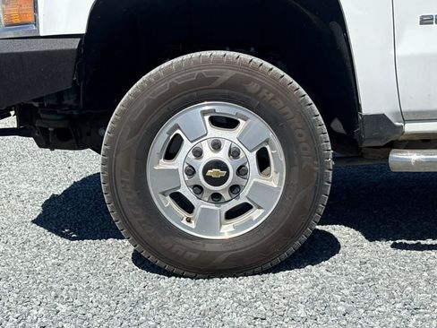 Used 2015 Chevrolet Silverado 2500 LT RWD image 12
