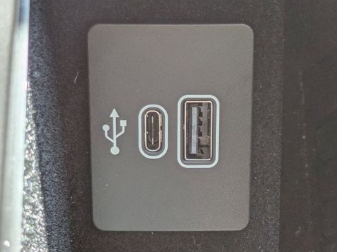 Certified 2025 Lincoln Navigator Black Label AWD/4WD image 24