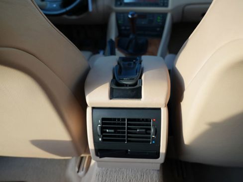 Used 1999 BMW 540i Sedan image 39