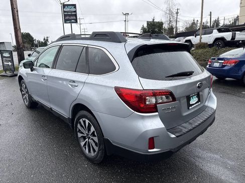 Used 2017 Subaru Outback 2.5i Limited w/ Popular Package #5 AWD/4WD image 3