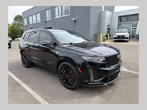 Used 2023 Cadillac XT6 Sport w/ LPO, ONYX Package AWD/4WD image 1