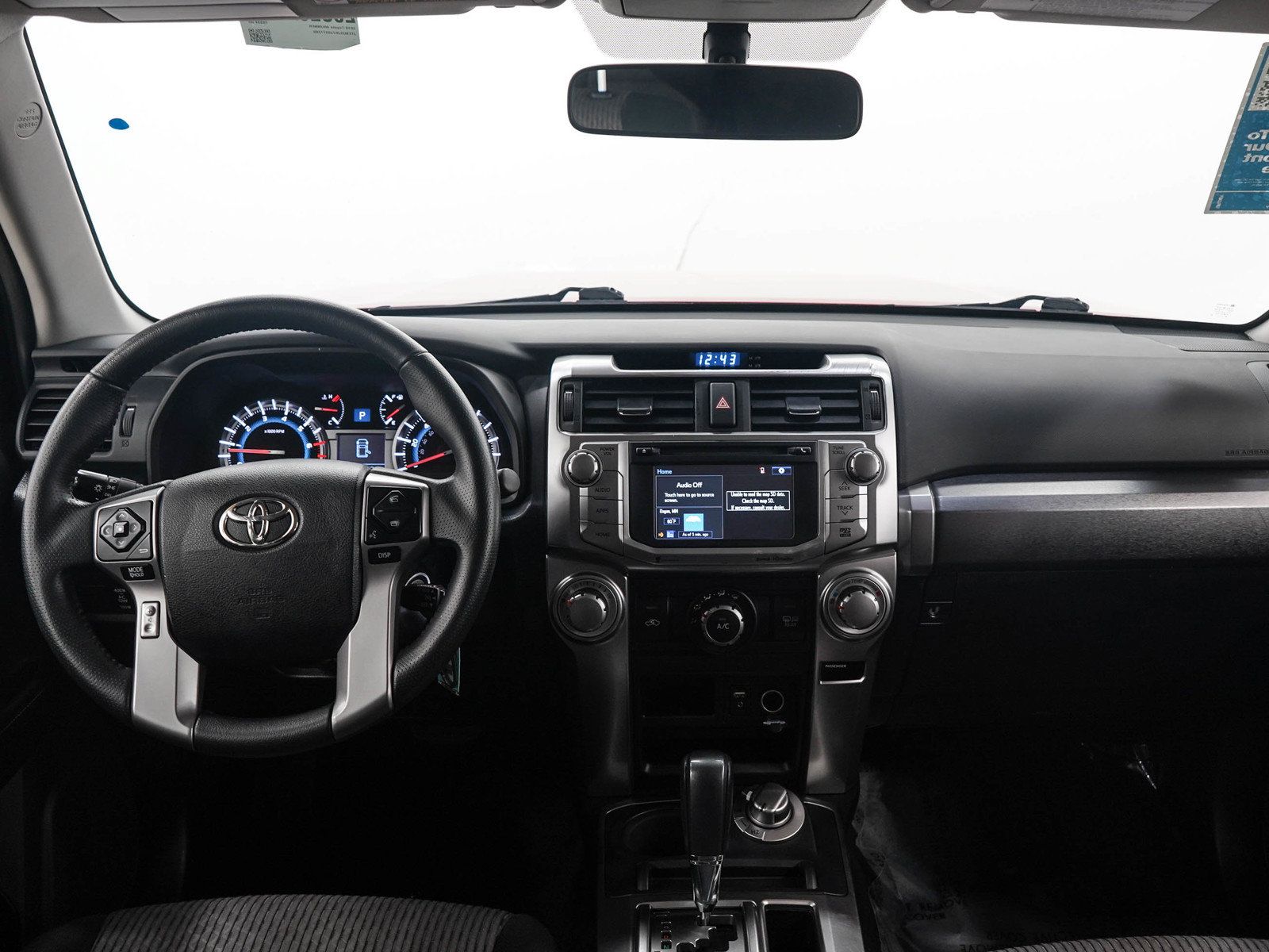 Used 2018 Toyota 4Runner SR5 AWD/4WD image 13