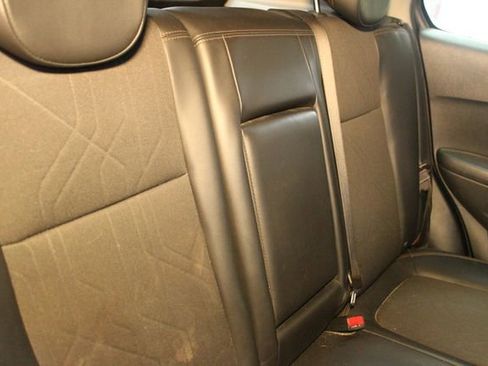 Used 2019 Chevrolet Trax LT w/ LT Convenience Package AWD/4WD image 13