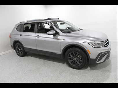 Certified 2024 Volkswagen Tiguan SE