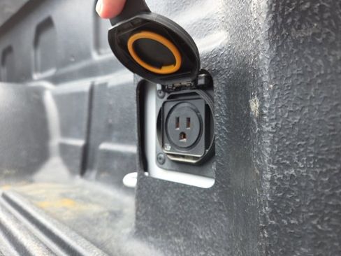 Used 2022 Chevrolet Silverado 1500 LT image 85