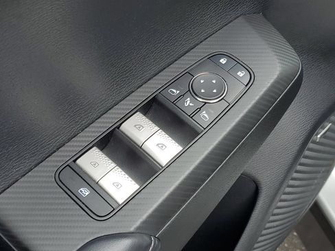 Used 2025 Mitsubishi Outlander SE AWD/4WD image 26