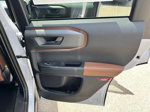 New 2026 Ford Bronco Sport Outer Banks w/ Outer Banks Tech Package+ AWD/4WD image 10