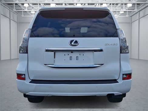 Used 2022 Lexus GX 460 Premium w/ Premium Package image 5