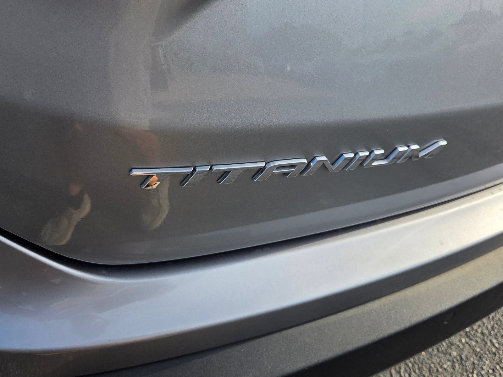 Used 2024 Ford Edge Titanium AWD/4WD image 11