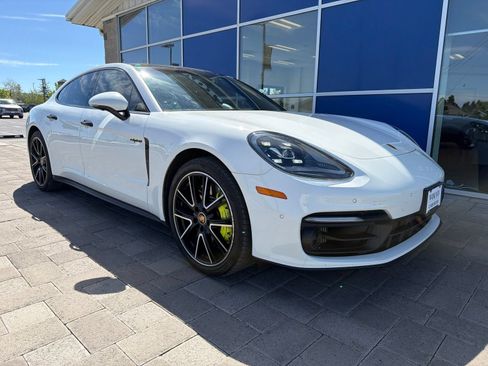 Used 2022 Porsche Panamera 4S AWD/4WD image 2