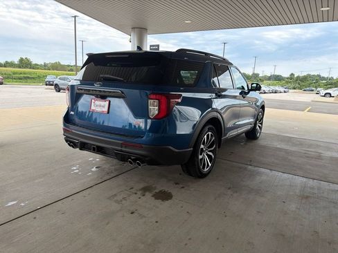 Used 2020 Ford Explorer ST w/ Premium Technology Package AWD/4WD image 4
