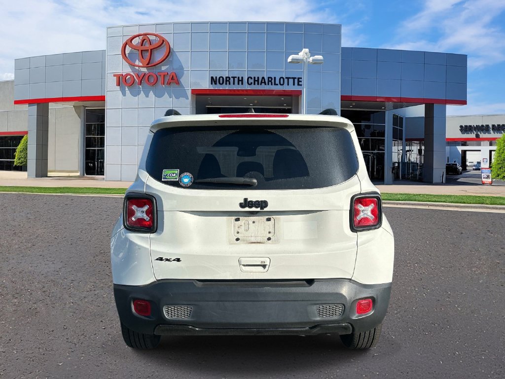 Used 2019 Jeep Renegade Altitude w/ Quick Order Package 2XM AWD/4WD image 6