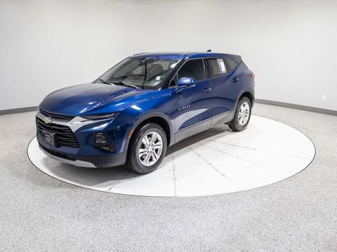 Used 2022 Chevrolet Blazer LT AWD/4WD image 32