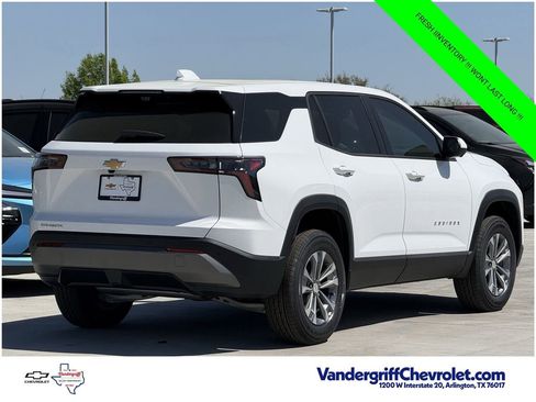 New 2026 Chevrolet Equinox LT w/ Safety and Technology Package FWD image 4