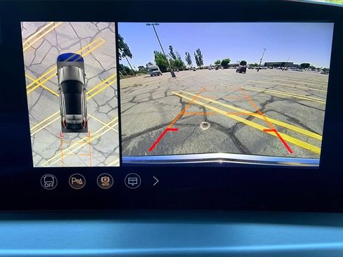 New 2026 Cadillac Lyriq Luxury image 25