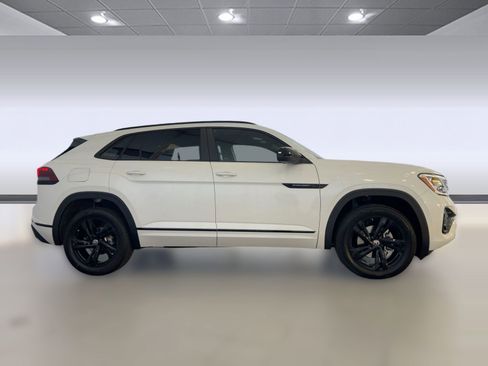 New 2026 Volkswagen Atlas Cross Sport SEL R-Line image 8