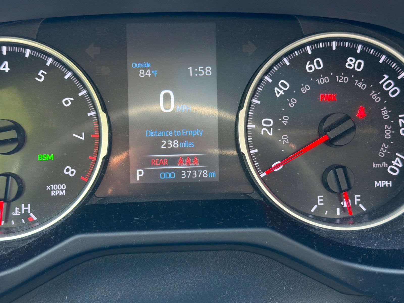 Used 2022 Toyota RAV4 XLE w/ Convenience Package FWD image 18