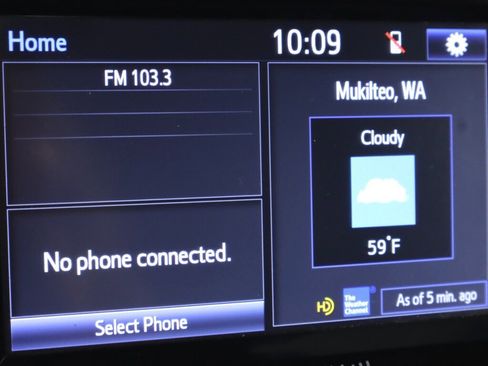 Used 2018 Toyota Tundra SR5 w/ TRD Off Road Package image 20