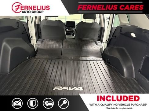 Used 2024 Toyota RAV4 LE AWD/4WD image 22