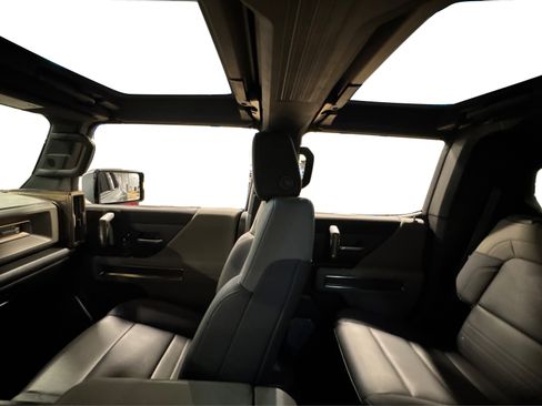 Used 2024 GMC Hummer EV 3X image 44