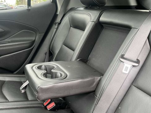 Used 2022 GMC Terrain SLT w/ Infotainment Package II AWD/4WD image 37