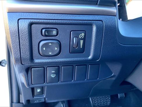 Used 2016 Lexus CT 200h image 35