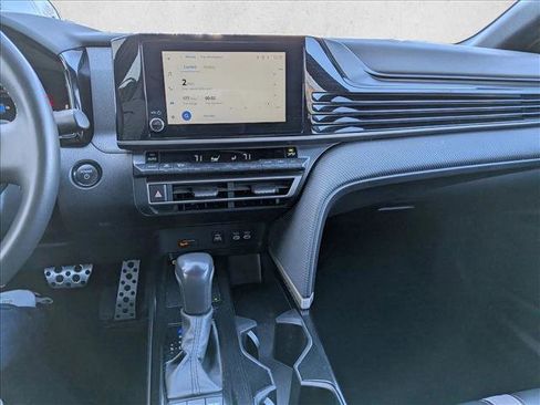 Certified 2025 Toyota Camry SE image 12