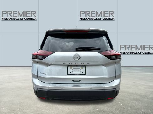 New 2025 Nissan Rogue SV FWD image 6
