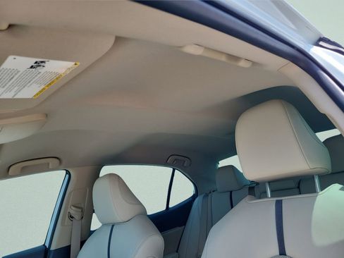 Used 2023 Toyota Camry XLE image 20