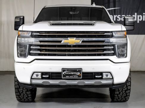 Used 2021 Chevrolet Silverado 2500 High Country w/ Z71 Off-Road Package image 3