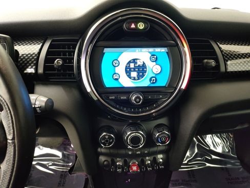 Certified 2020 MINI Cooper S image 17