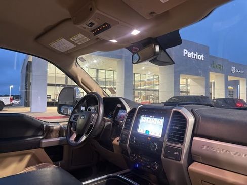 Used 2019 Ford F350 Lariat w/ Lariat Ultimate Package AWD/4WD image 27
