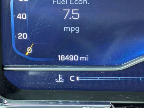 Used 2024 Chevrolet Silverado 1500 LT AWD/4WD image 19