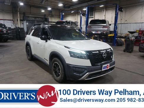 Used 2023 Nissan Pathfinder Rock Creek image 1