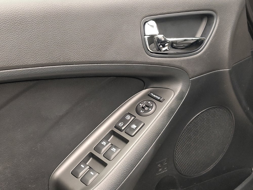 Used 2016 Kia Forte EX FWD image 27