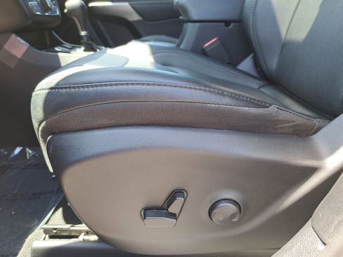 Used 2022 Jeep Cherokee Latitude Lux w/ Sun & Sound Group FWD image 27