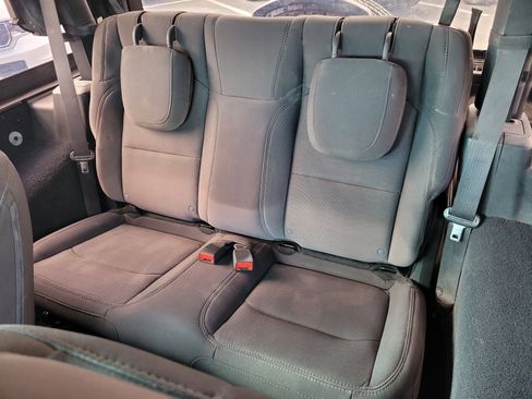 Used 2020 Jeep Wrangler Sport image 14